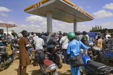 Un bloqueo de milicianos yihadistas obliga a cerrar escuelas en Mali por escasez de combustible