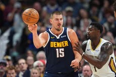 Jokic logra cuarto triple-doble seguido al inicio de temporada; Nuggets aplastan 122-88 a Pelicans
