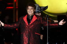 María José Cuevas comparte su experiencia en el archivo de “Juan Gabriel: Debo, puedo y quiero”