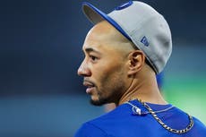 Dodgers en riesgo de eliminación ajustan alineación antes de sexto juego de Serie Mundial en Toronto