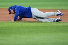 Dave Roberts promete no participar en más carreras, tras caer de cara en práctica para Serie Mundial