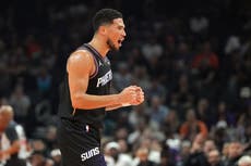 Booker anota 36 puntos para que Suns arrollen 118-96 a Jazz