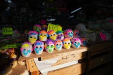 Calaveritas de azúcar, los dulces que alegran los altares de Día de Muertos en México