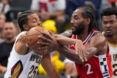 Kawhi Leonard define justo antes de la bocina, Clippers superan a Pelicans por 126-124