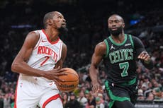 Durant anota 26 y Rockets aplastan 128-101 a Celtics