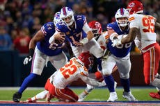 Allen logra tres anotaciones y los Bills derrotan 28-21 a Mahomes y los Chiefs