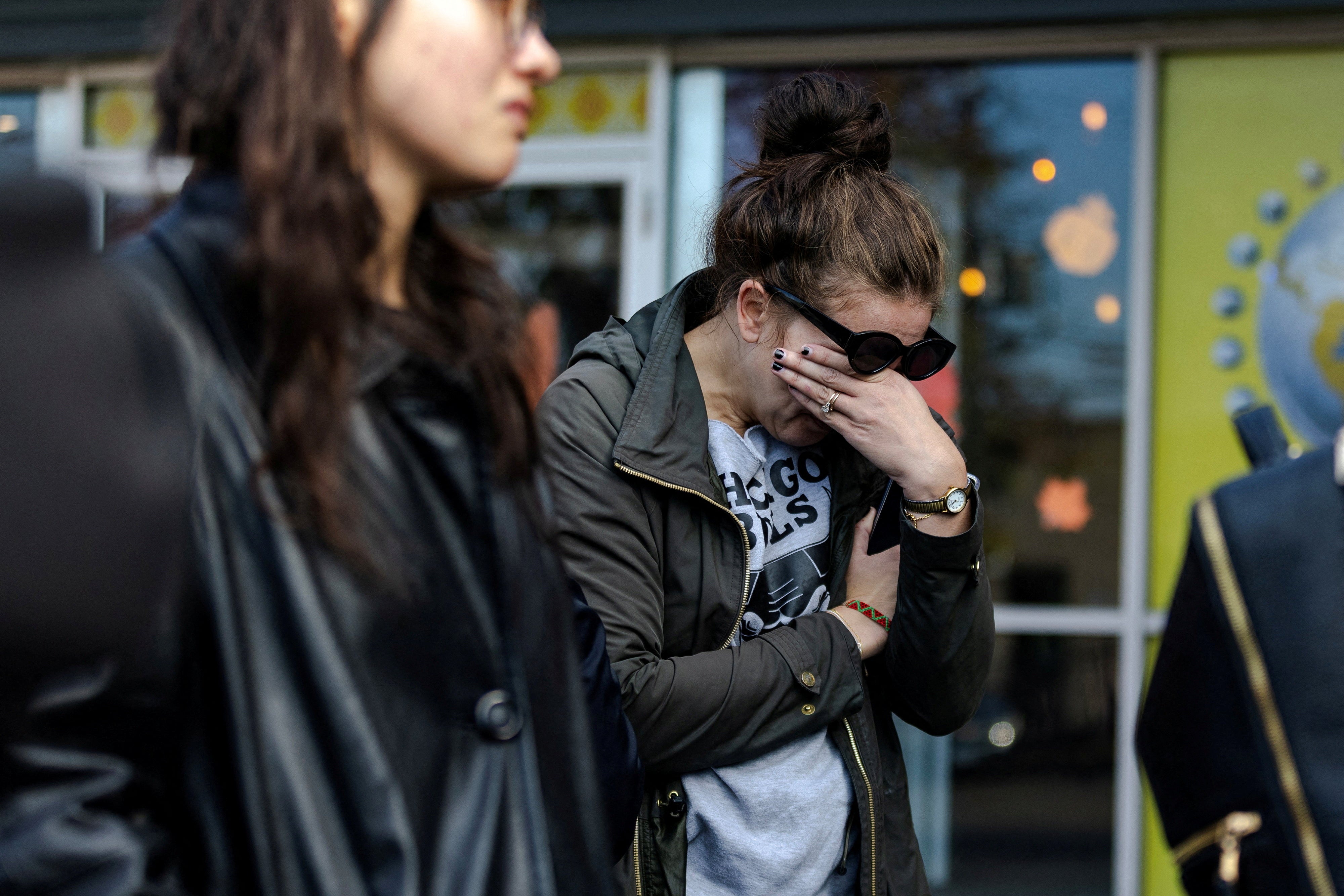 Padres y funcionarios locales se indignaron después de que agentes de ICE detuvieran a una maestra de preescolar en un centro educativo de Chicago el 5 de noviembre