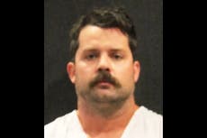 Hallan sin vida a hombre de Arizona que dejó morir a su hija en un auto caliente