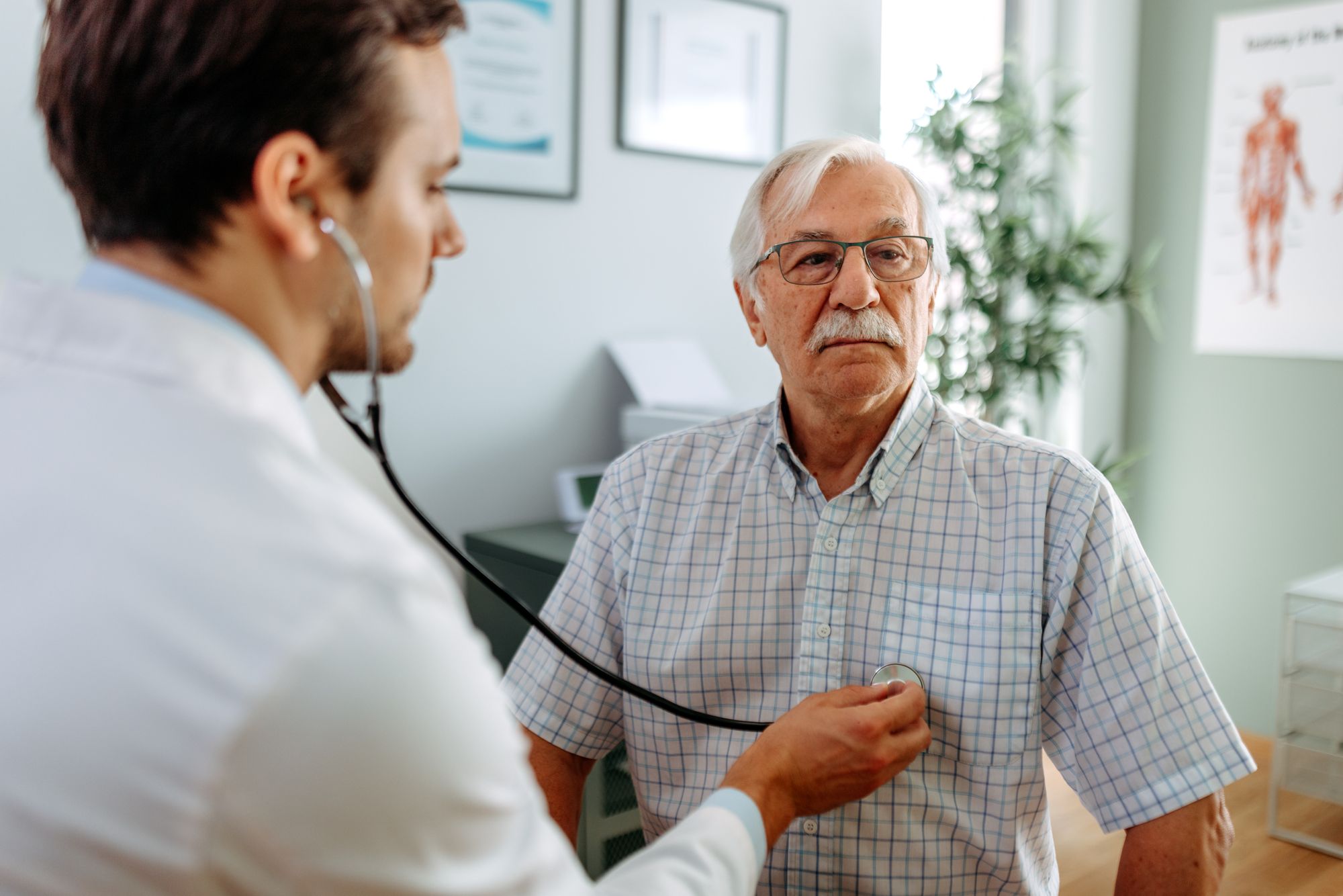 Más de 18 millones de estadounidenses padecen enfermedades coronarias, que causan más de un tercio de las muertes por cardiopatía cada año