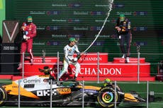 Lando Norris y Oscar Piastri pujan por el título de F1 con Verstappen al acecho