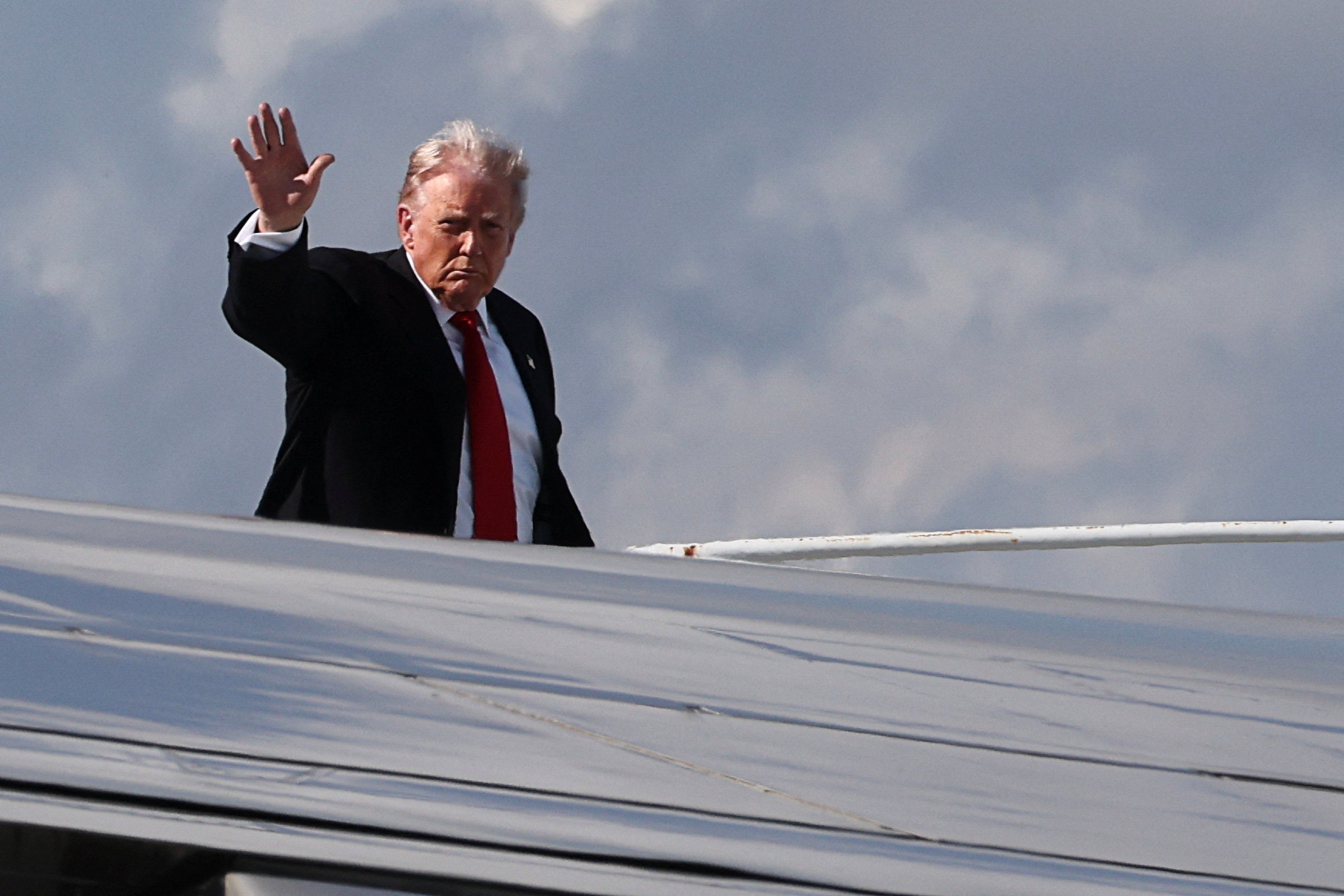 El índice de aprobación del presidente Donald Trump ha caído, incluso entre sus propios partidarios