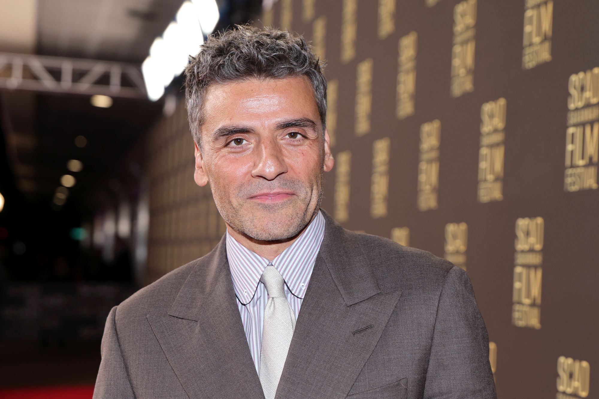 Oscar Isaac arremetió contra Disney por su polémica decisión de suspender a Jimmy Kimmel en septiembre