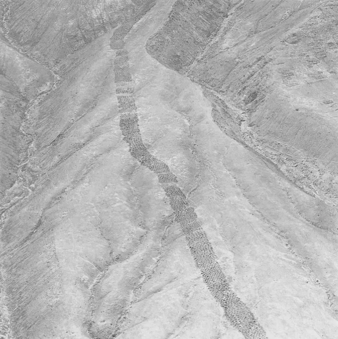 Fotografía aérea de Monte Sierpe tomada por Robert Shippee y publicada por la National Geographic Society en 1933