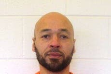 Gobernador de Oklahoma perdona vida de preso condenado por asesinato