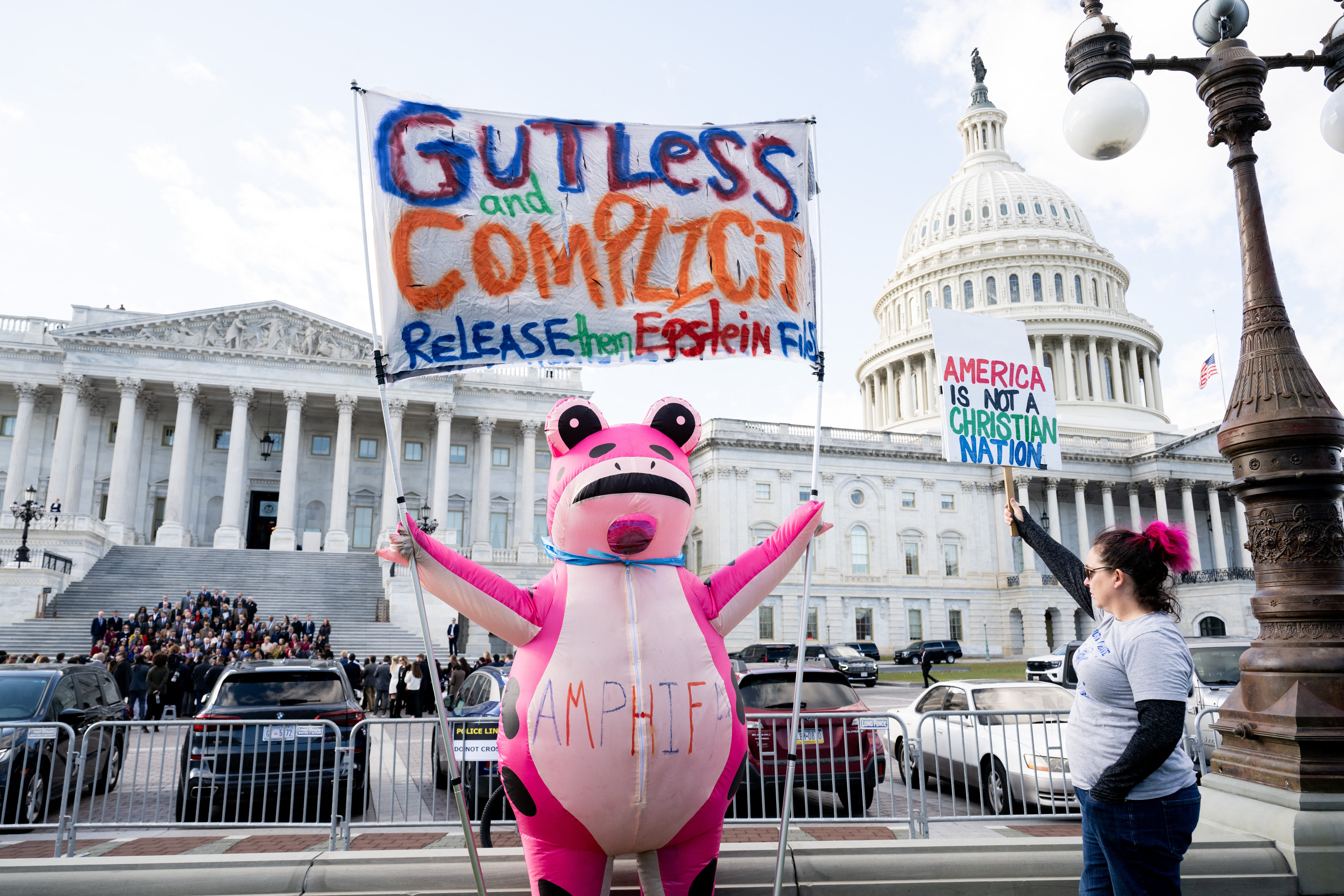Los nuevos correos electrónicos han despertado el interés por los archivos. El Congreso también se ha movilizado para votar en breve sobre la publicación de más información de la investigación de Epstein.