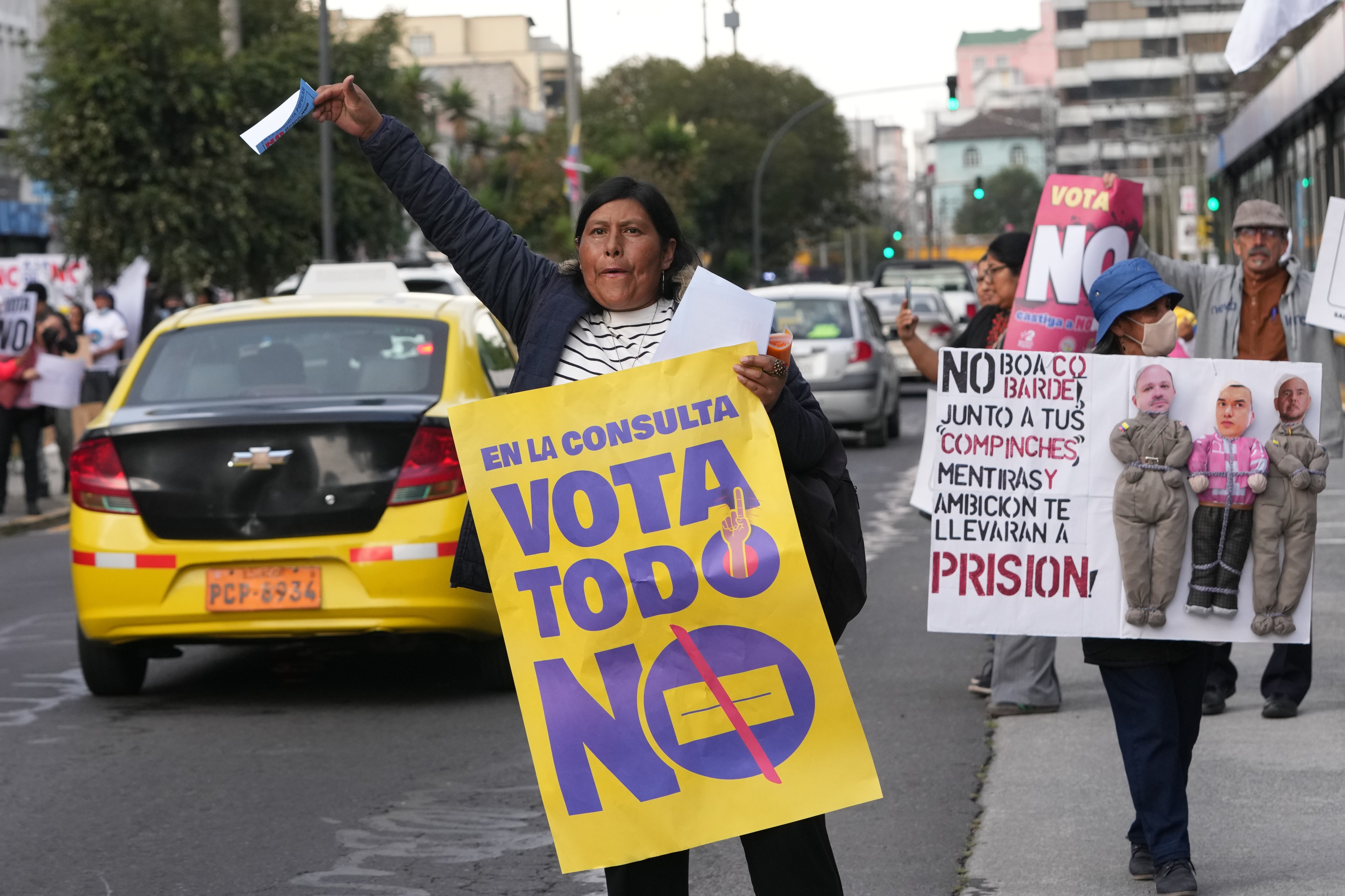 AP Explica: ¿Qué definen los ecuatorianos en la consulta popular del 16 de noviembre?