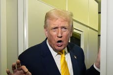 Departamento de Justicia de EEUU reemplazó firmas "idénticas" de Trump en recientes indultos