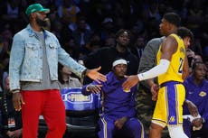 LeBron James regresa a los entrenamientos con Lakers pero no decide si debutará el martes