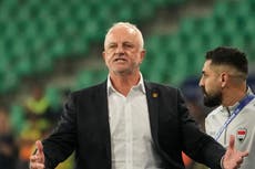 Arnold, técnico de Irak, siente la pasión del país y busca superar el repechaje al Mundial