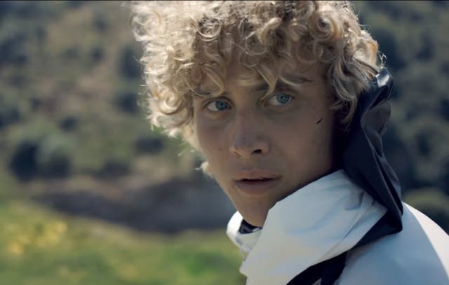 <p>Joseph Zada interpreta a Haymitch Abernathy en 'Amanecer en la siega'</p>