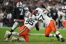 Shedeur Sanders gana su primer inicio en la NFL al imponerse los Browns 24-10 sobre Raiders