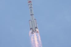 China lanza misión de rescate de emergencia para los astronautas atrapados