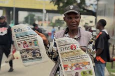 Niñas secuestradas en escuela en Nigeria han sido rescatadas, dice presidente del país