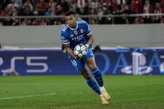 Mbappé factura triplete en siete minutos en el partido de Champions del Real Madri ante Olympiakos