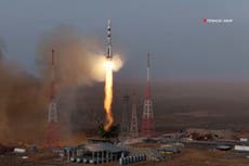 Una tripulación de EEUU y Rusia despega hacia la Estación Espacial Internacional en una Soyuz rusa