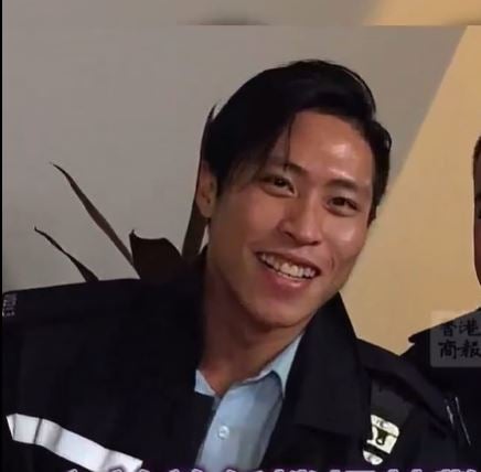 El bombero Ho Wai Ho murió mientras rescataba a los residentes de un complejo residencial de Hong Kong