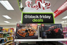 Minoristas de EEUU esperan comienzo positivo para la temporada navideña con el Black Friday