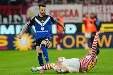 Un Hamburgo con 10 hombres sorprende a Stuttgart en la Bundesliga