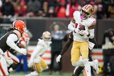 Purdy lidera a 49ers en victoria 26-8 sobre Browns arruinando debut de Sanders en casa