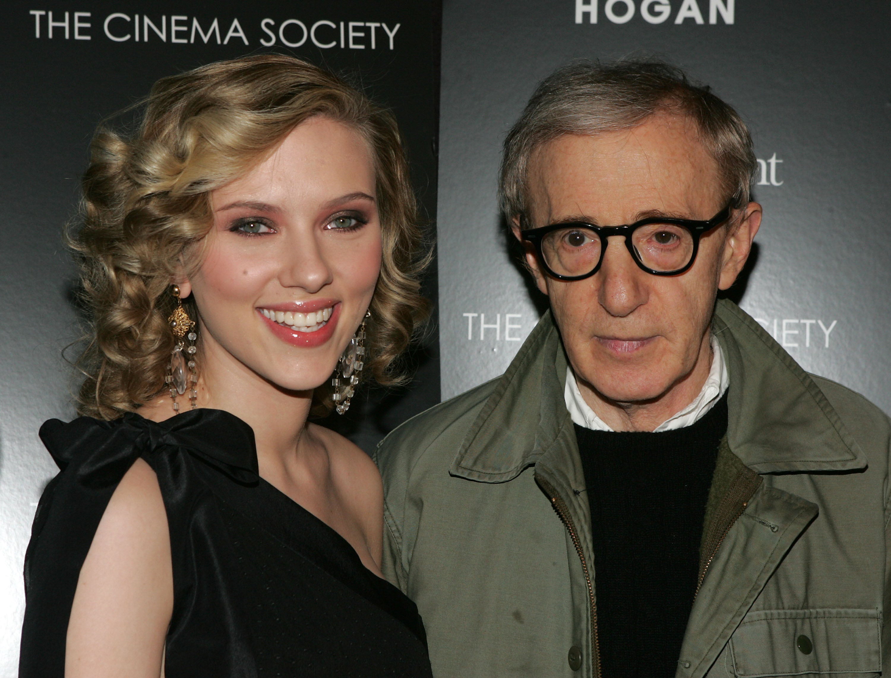 Scarlett Johansson defendió públicamente a Woody Allen en 2019 después de que su hija lo acusó de abusar sexualmente de ella