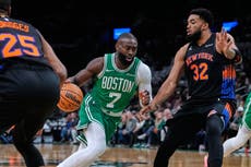Celtics se imponen 123-117 a Knicks tras resistir embate final en revancha de semifinal del Este