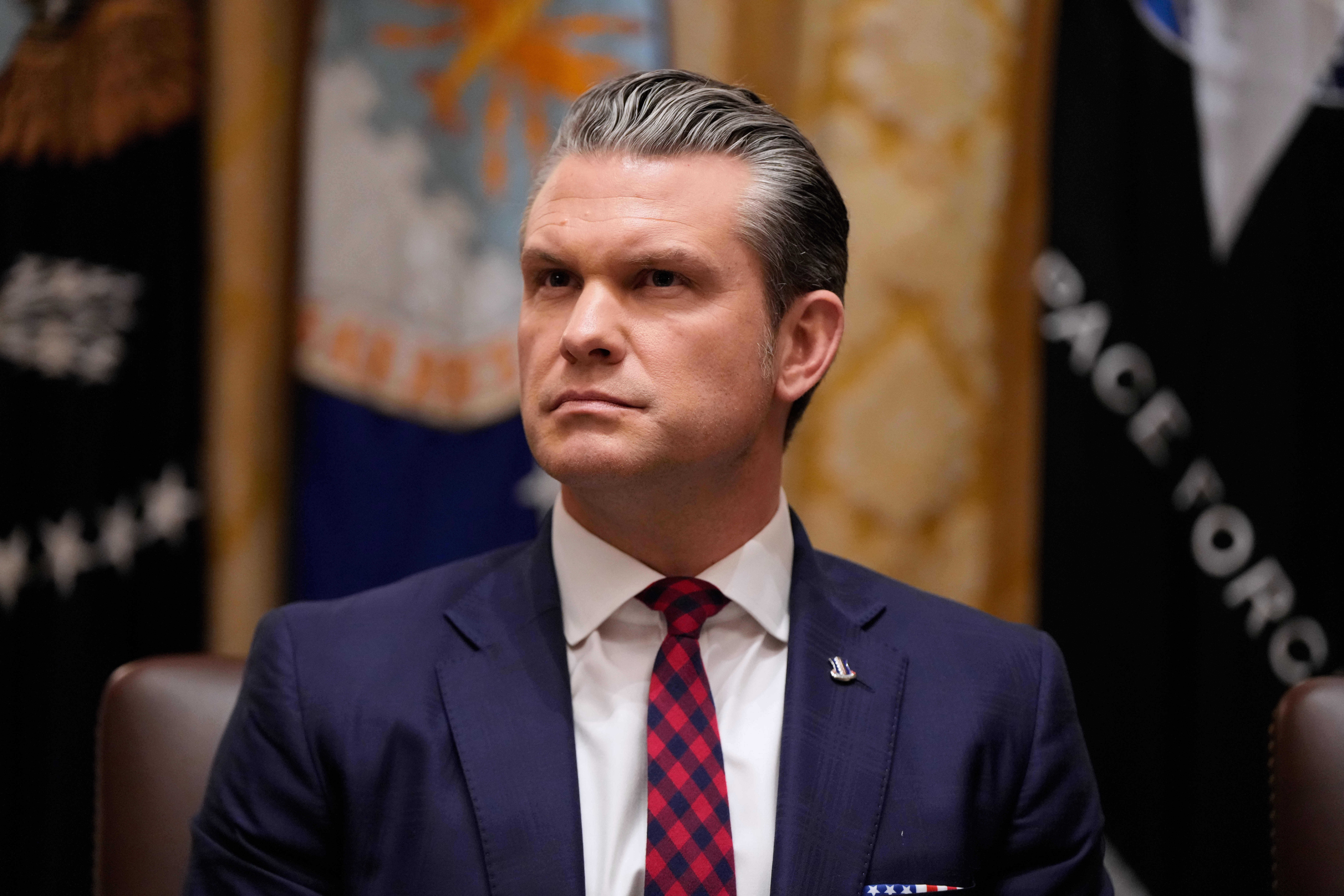 Pete Hegseth ha enfrentado una presión creciente tanto de republicanos como de demócratas