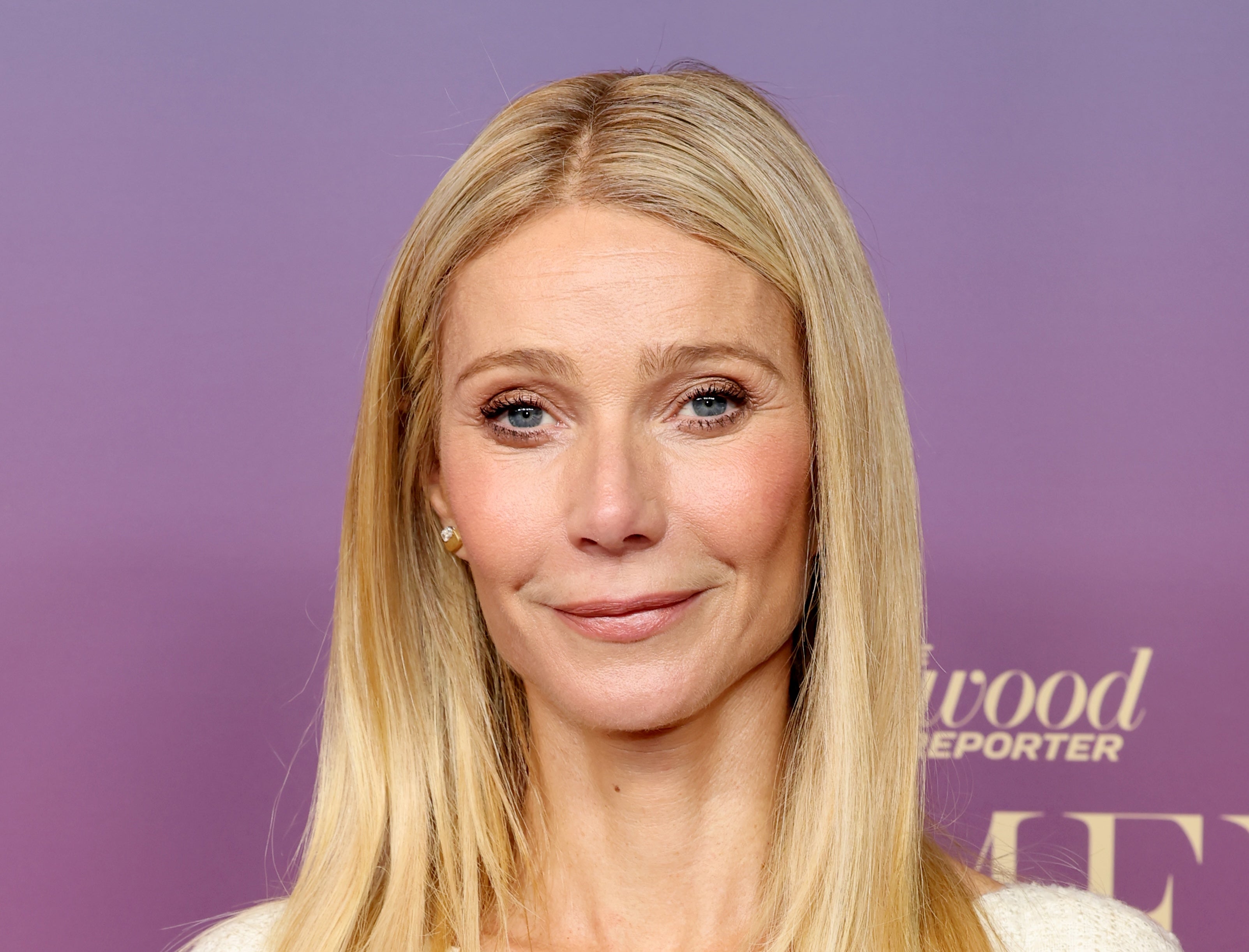 Gwyneth Paltrow asiste a la gala anual 2025 Women in Entertainment de The Hollywood Reporter