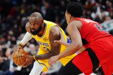 Racha de 1.297 partidos de LeBron James con doble dígito termina, pero aporta asistencia ganadora