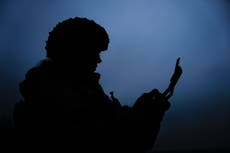 Ucranianas asumen roles de combate a medida que la tecnología cambia el campo de batalla