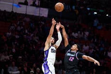 LaVine anota 42 puntos, Kings vencen a Heat 127-111 y rompen racha de cuatro derrotas
