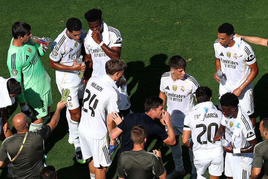 Varios partidos de la Copa Mundial de Clubes del verano exigieron pausas de hidratación similares para los jugadores
