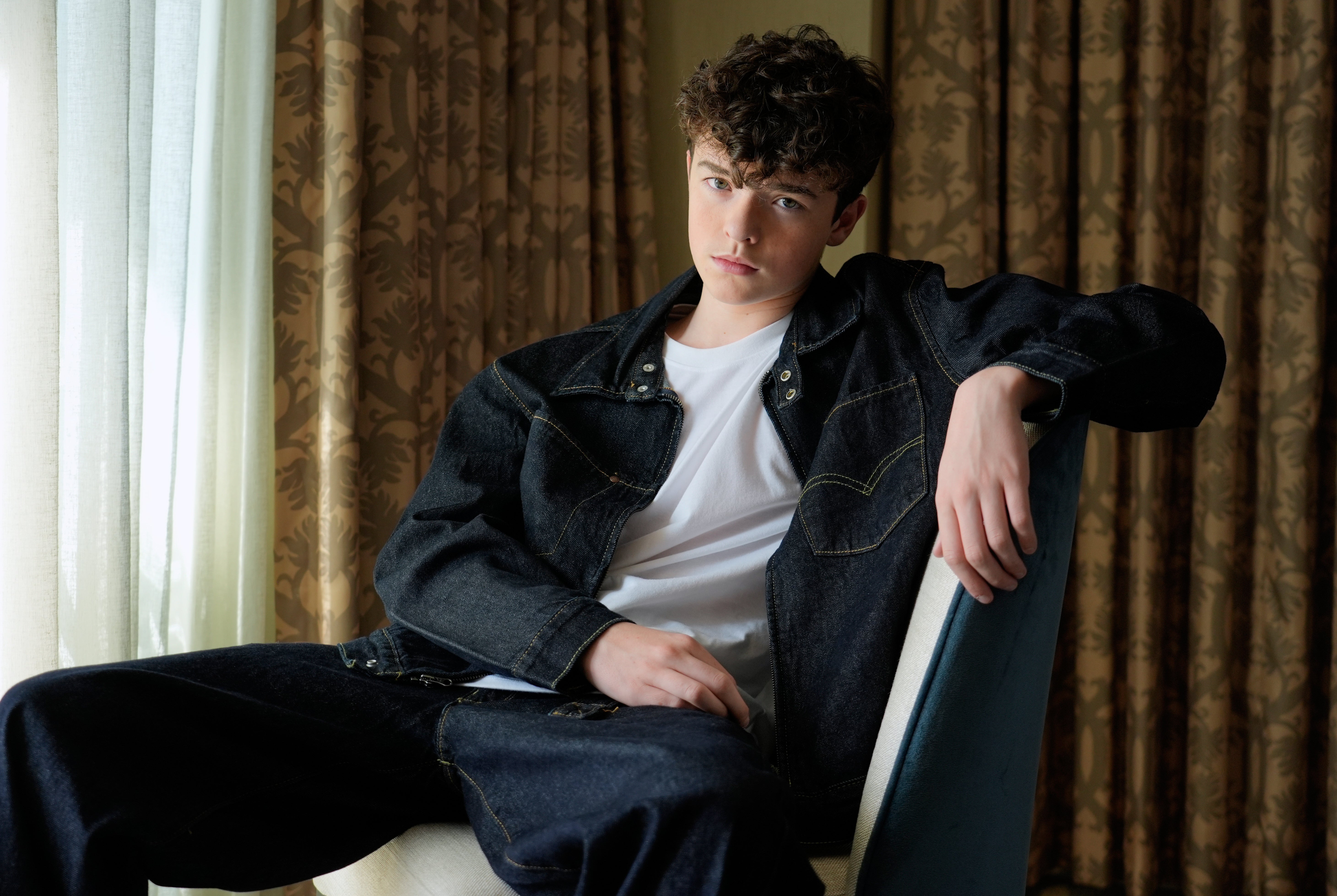 2025-ARTISTA REVELACIÓN-OWEN COOPER