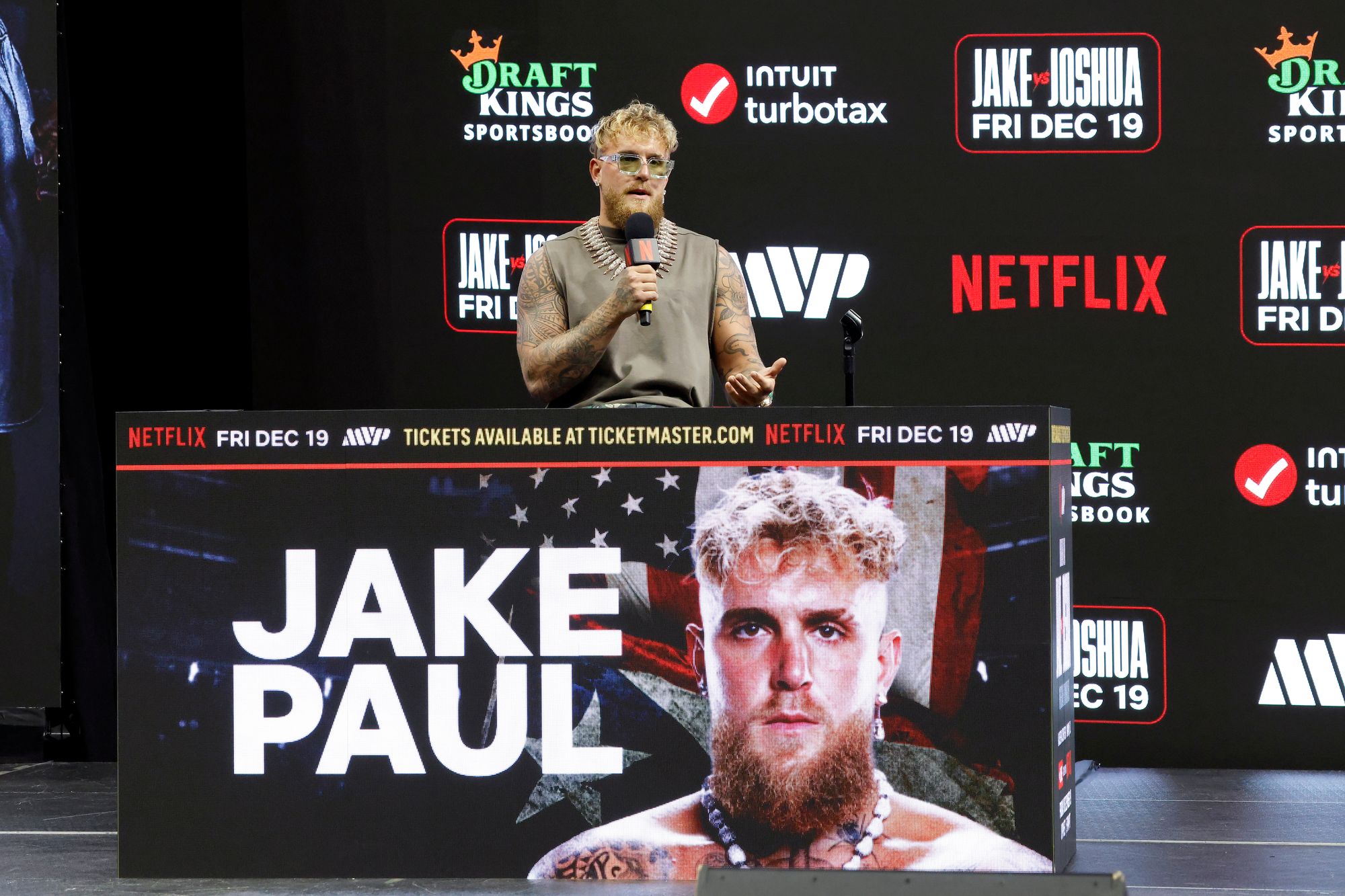 Jake Paul en la conferencia de prensa de lanzamiento de su pelea con Anthony Joshua