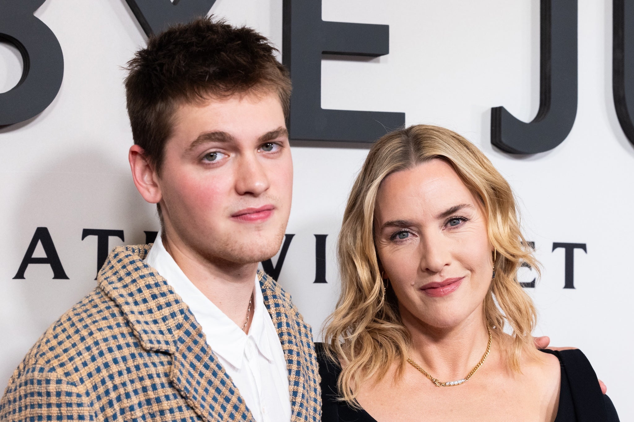 Kate Winslet y su hijo Joe
