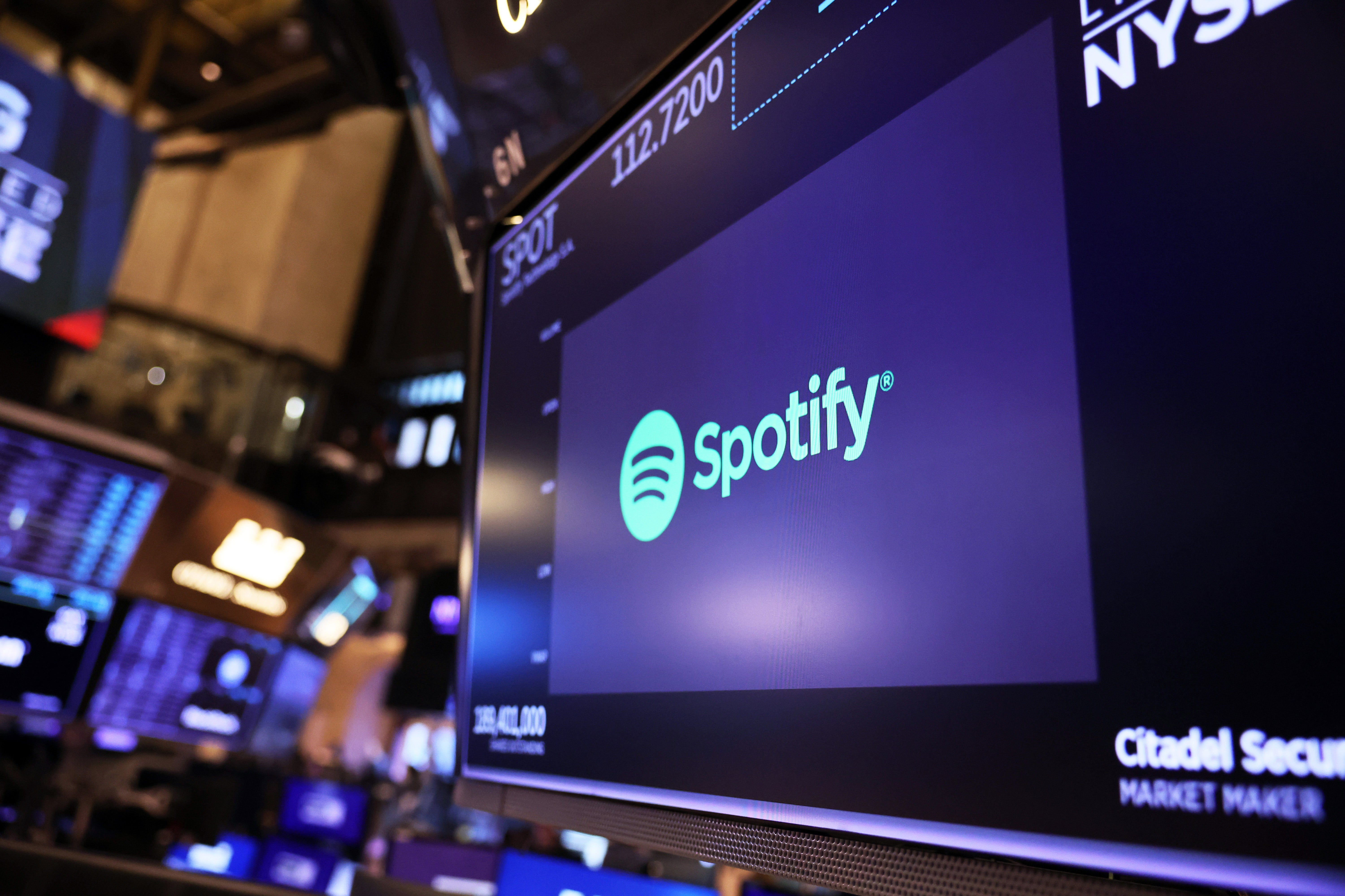 Talia Kraines, editora de Spotify a cargo de las listas navideñas en Norteamérica, explicó a