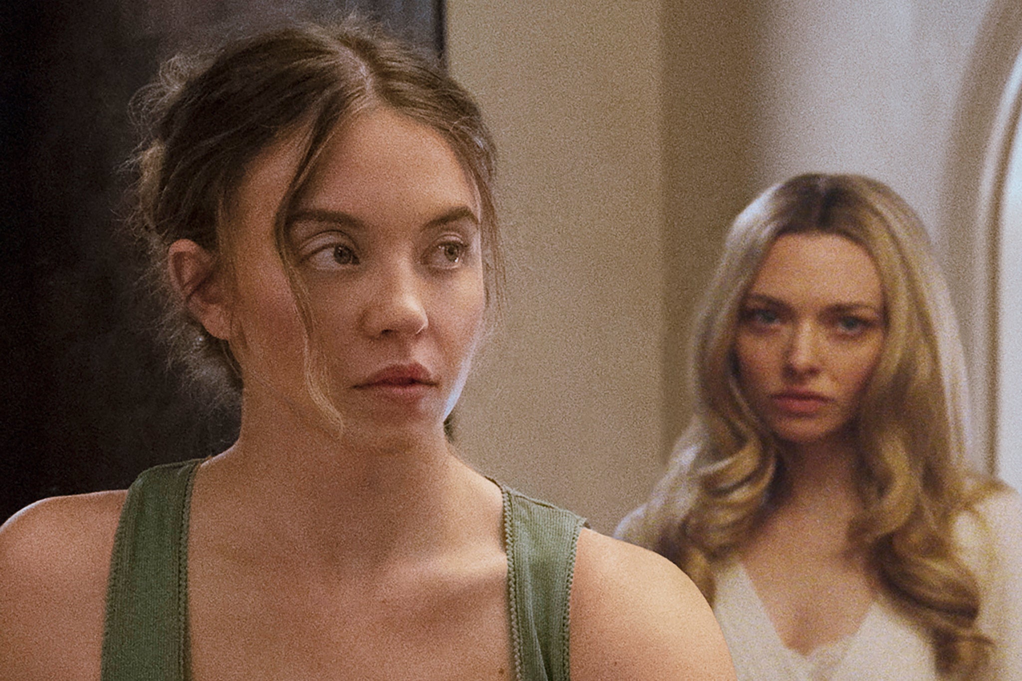 Sydney Sweeney y Amanda Seyfried en el thriller 'La empleada'