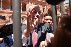 Ultraderechistas Kast y Milei estrechan lazos en visita a Argentina de mandatario electo chileno