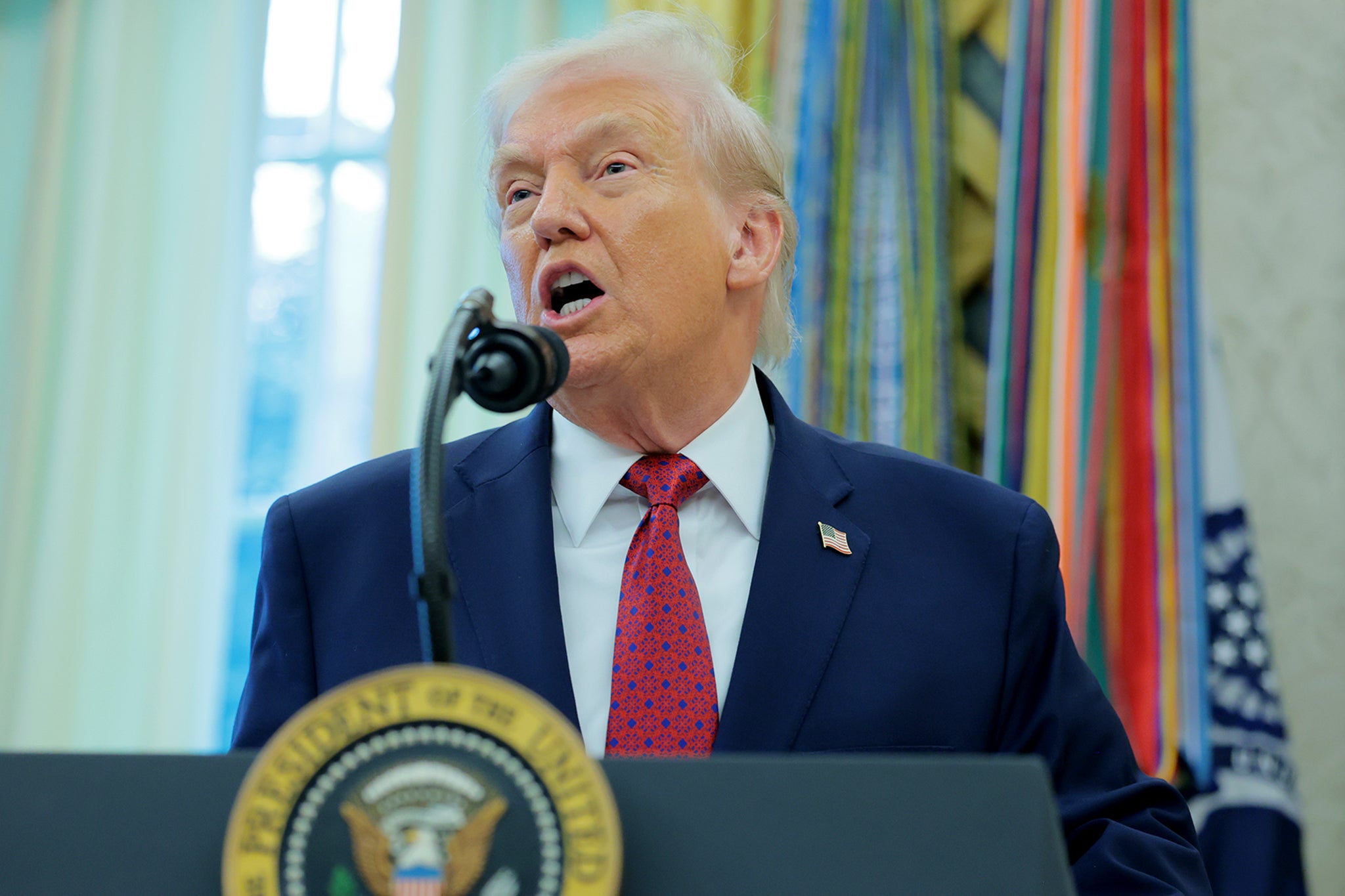 Presionado para disculparse por su publicación sobre Reiner en redes sociales, Trump redobló sus dichos y calificó al director de cine como “una persona desequilibrada”