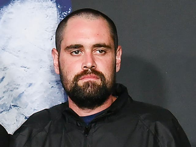 ROB REINER-INVESTIGACIÓN