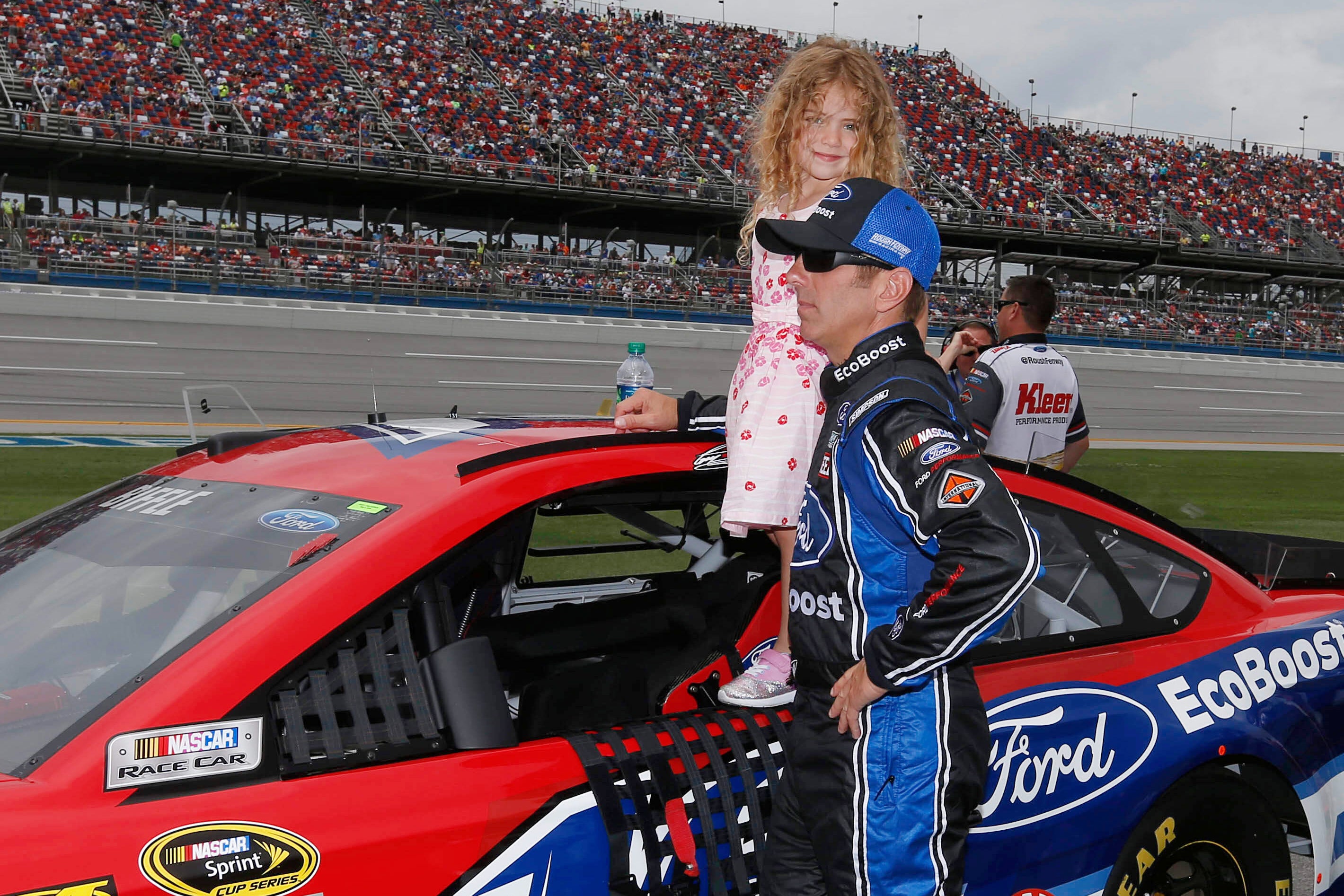 Greg Biffle y su hija Emma fallecieron en el accidente.